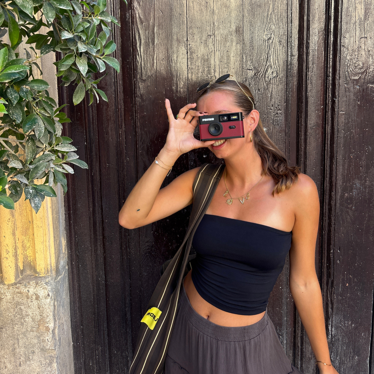 Phomo Camera Burgundy Red